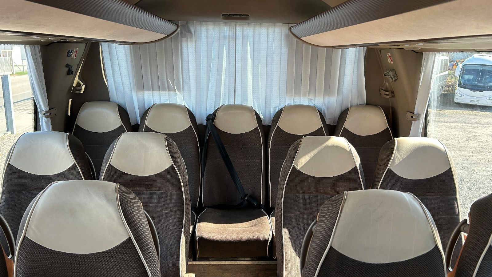 Fahrzeugabbildung Iveco Magelys HD EURO 6 61 Sitze