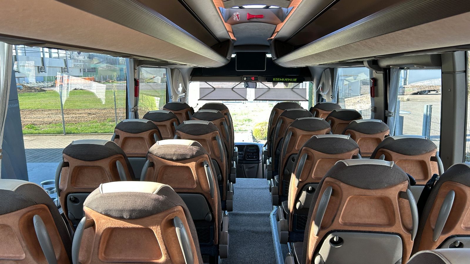 Fahrzeugabbildung Iveco Magelys HD EURO 6 61 Sitze