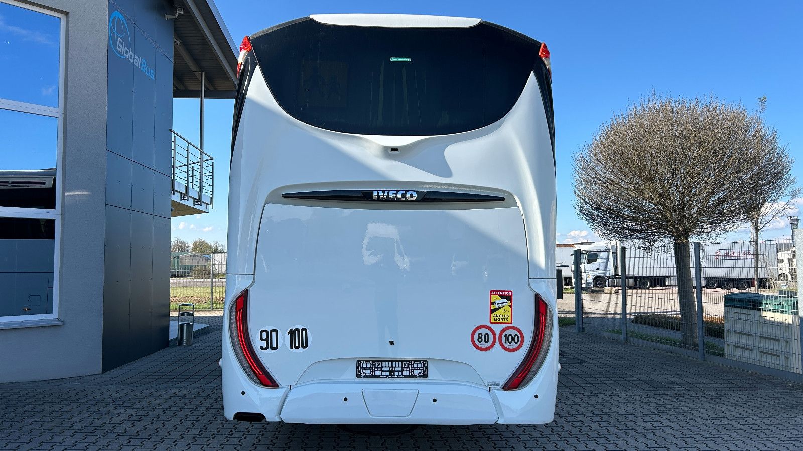 Fahrzeugabbildung Iveco Magelys HD EURO 6 61 Sitze