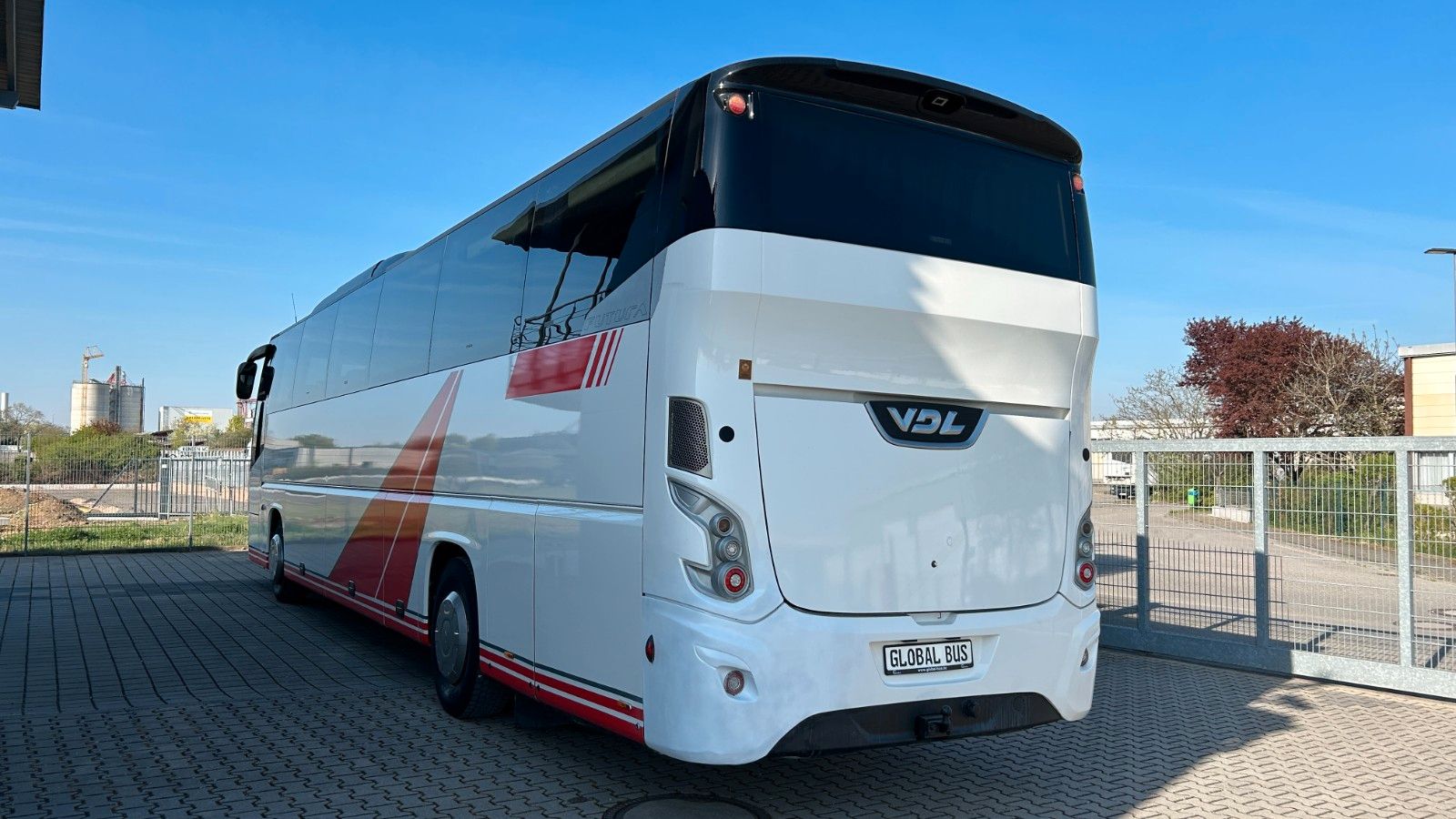 Fahrzeugabbildung VDL FHD2 EURO 6  (580 515 516 Travego Tourismo )
