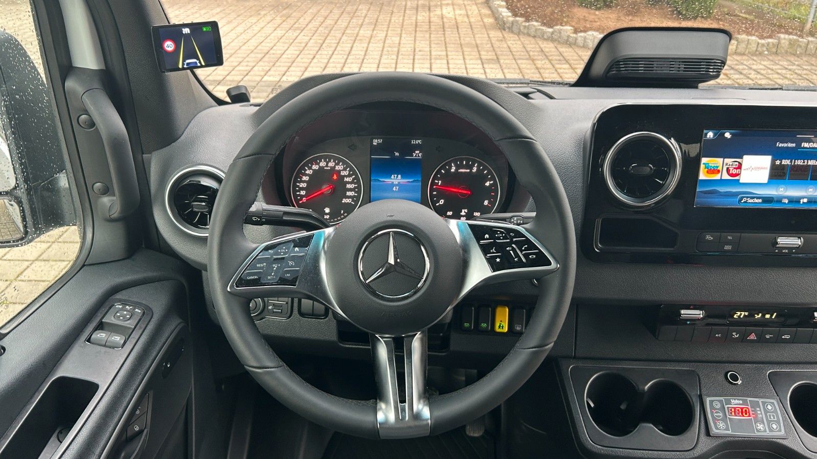 Fahrzeugabbildung Mercedes-Benz Sprinter MULTI 517 GSR2 LED AHK 13 kW Klima 20+1