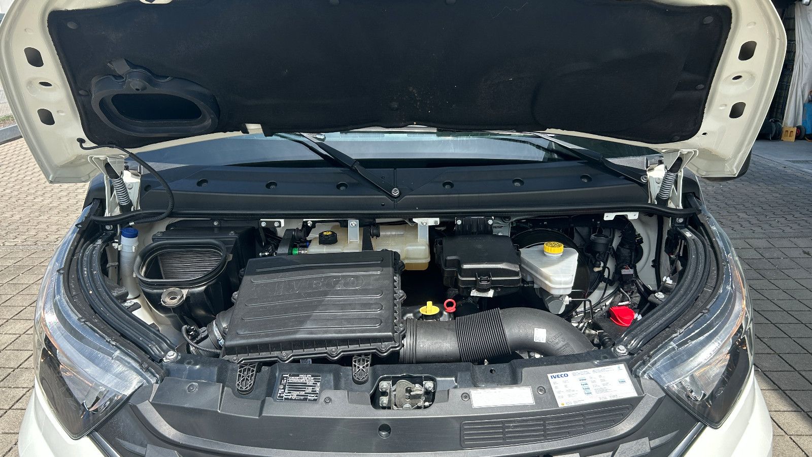 Fahrzeugabbildung Iveco Daily EURO 6 KLIMA Sprinter 517 519