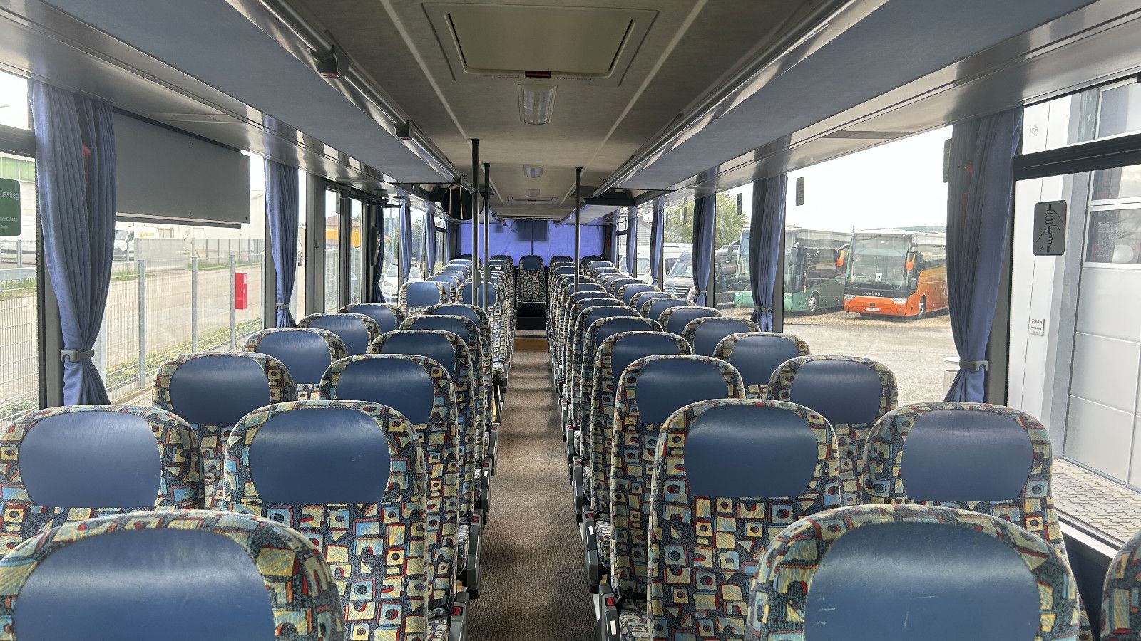 Fahrzeugabbildung Setra 317 UL 59 Plätze Klima