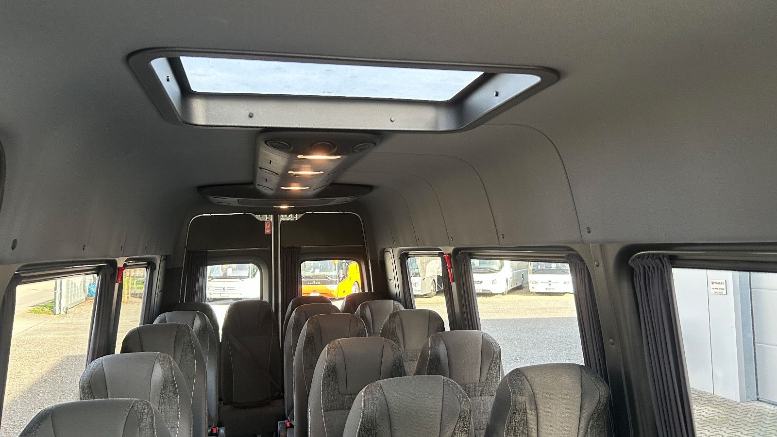 Fahrzeugabbildung Mercedes-Benz Sprinter 516 CDI 1-Hand