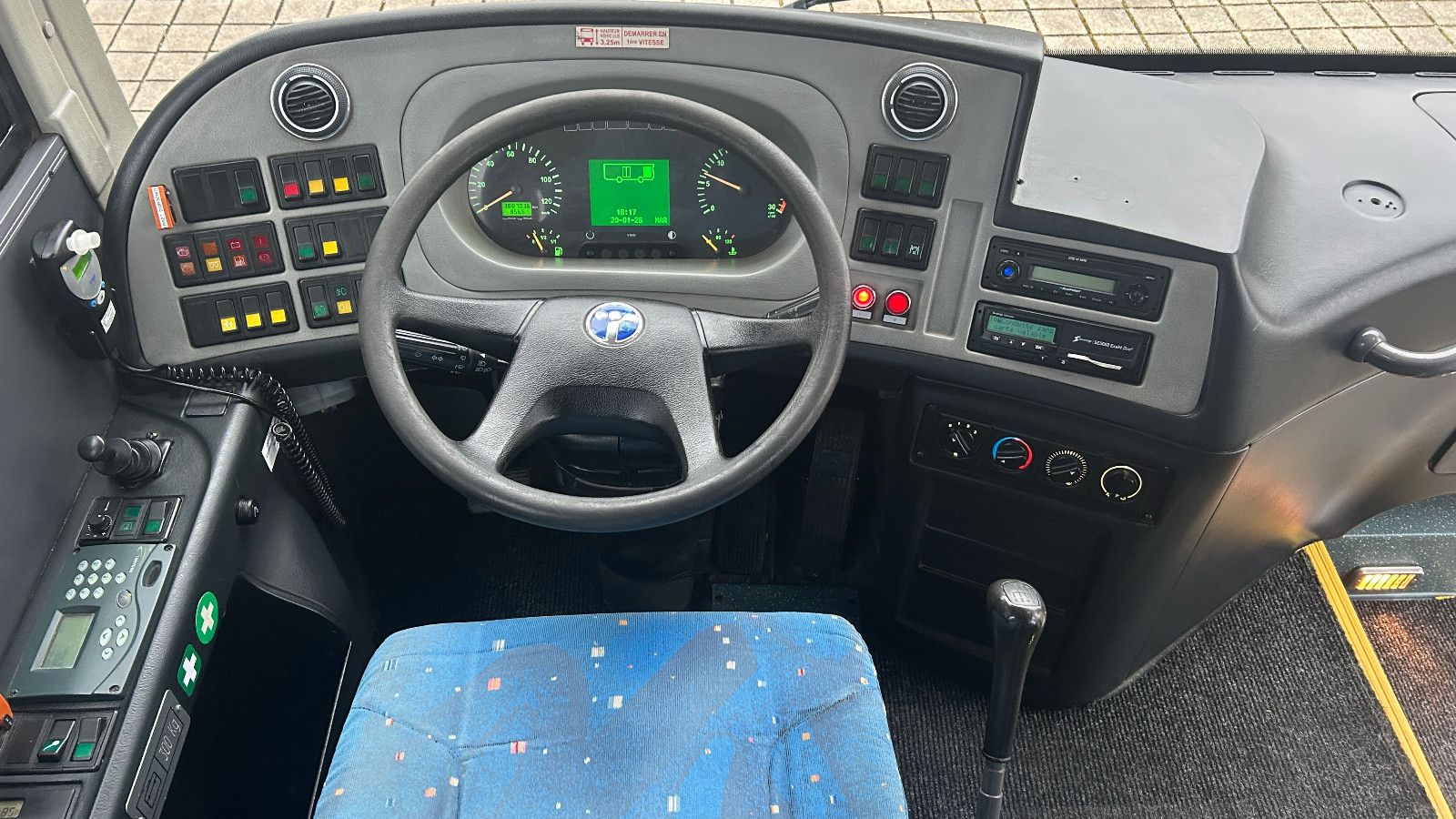 Fahrzeugabbildung Temsa Tourmalin 64 Plätze 12 Stehplätze