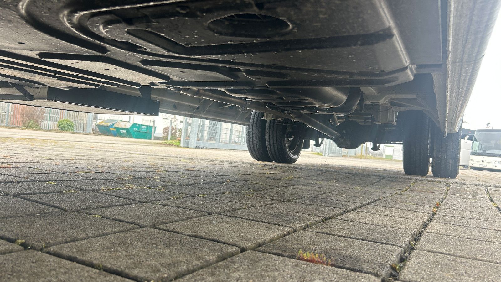 Fahrzeugabbildung Mercedes-Benz Sprinter ECO 517 GSR2 LED 13 kW Klima 21+1+1