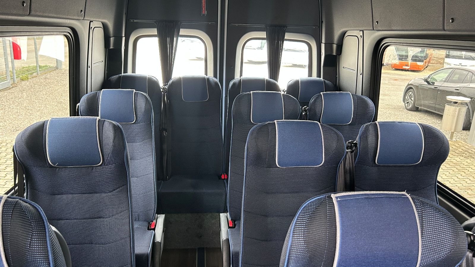 Fahrzeugabbildung Mercedes-Benz Sprinter ECO 517 GSR2 LED 13 kW Klima 21+1+1