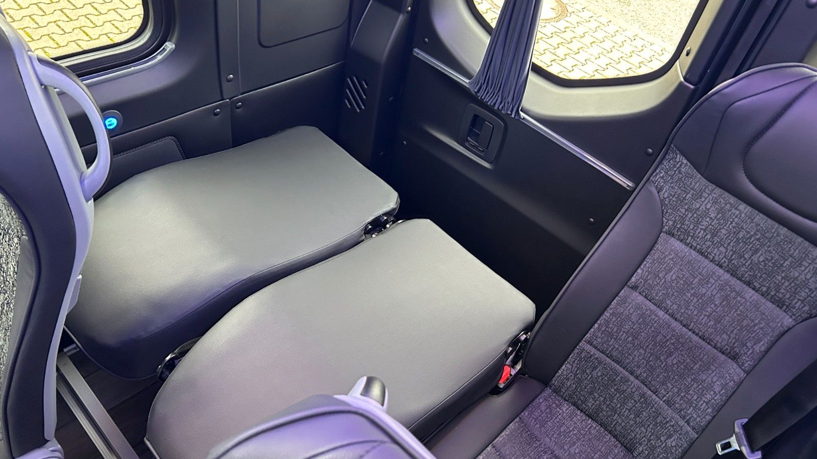 Fahrzeugabbildung Mercedes-Benz Sprinter 519 MULTI + GSR2 LED 14kW Klima 20+1