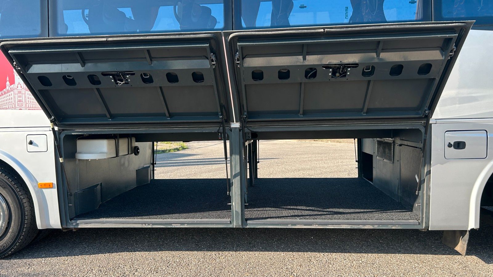 Fahrzeugabbildung Temsa MD 9 EURO 6 34 seats (Tourino Visigo  Navigo)